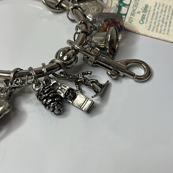 GREEN RHINO KEY BRACELET LODGE COLLECTION - Picture 2 of 6
